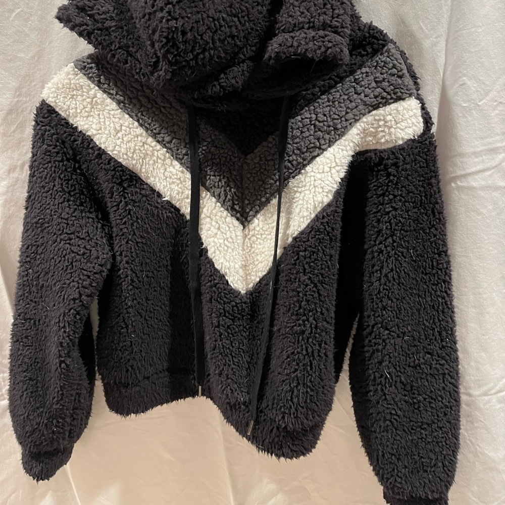 ReWash Brand Sherpa pullover with hood